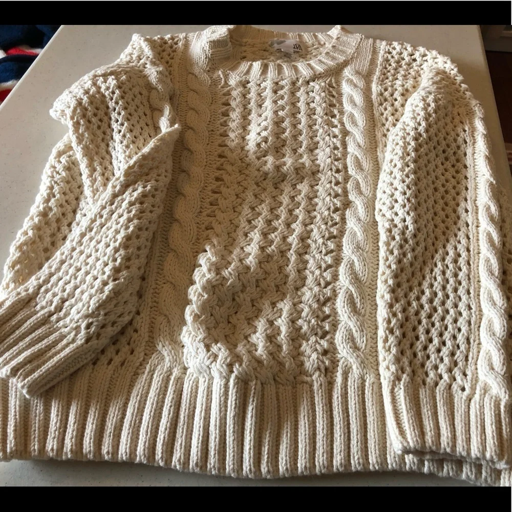 NWOT d.Ra Stockholm‎ Pullover Cable knit sweater